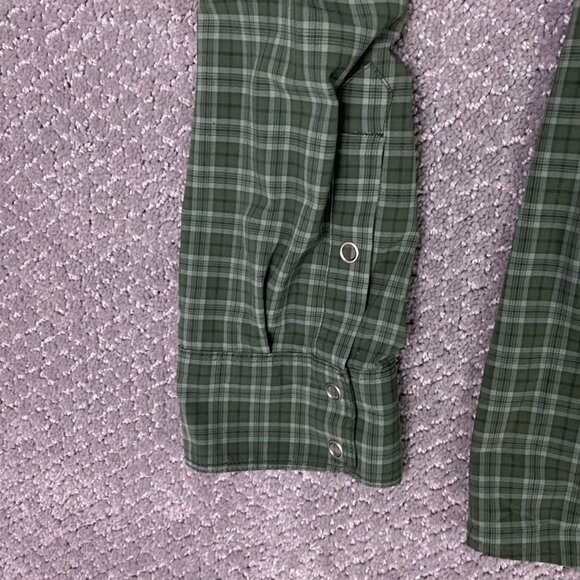 Outdoor Research Astroman Sun Shirt Men's XL Green Plaid Long Sleeve Hiking - Picture 7 of 13
